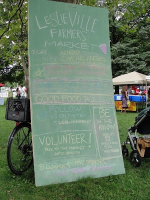 farmers' market sign