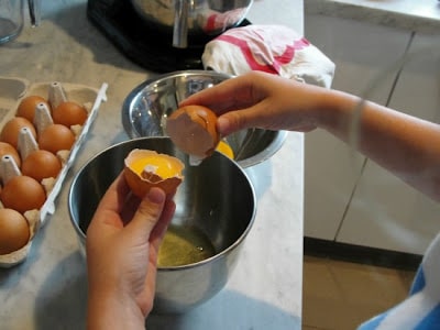 separating eggs