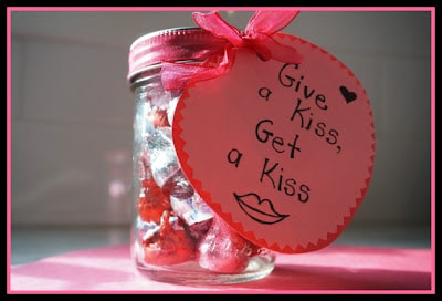 valentine's kiss jar